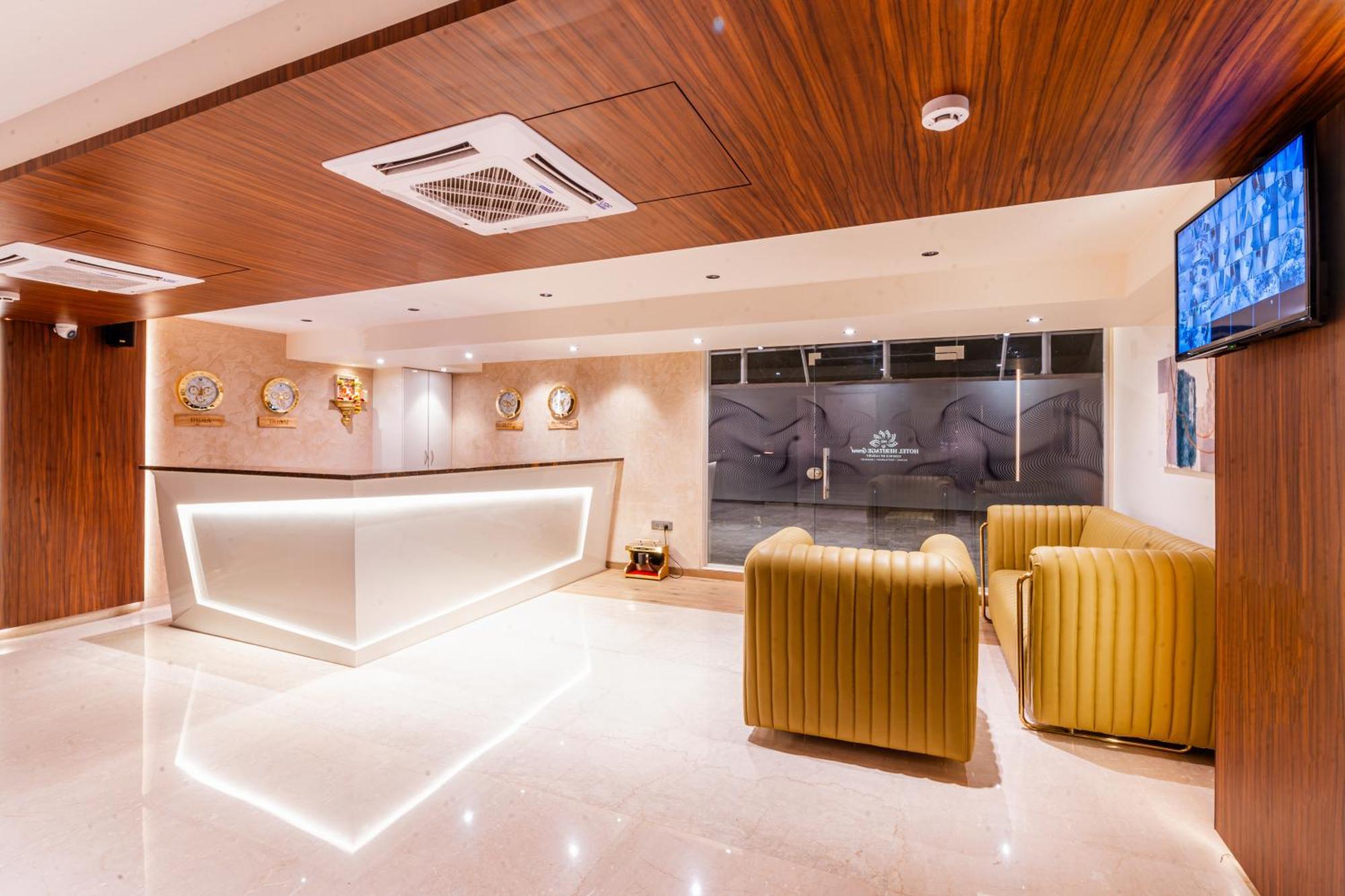 Treebo Premium Heritage Grand -Majiwada Тане Екстериор снимка